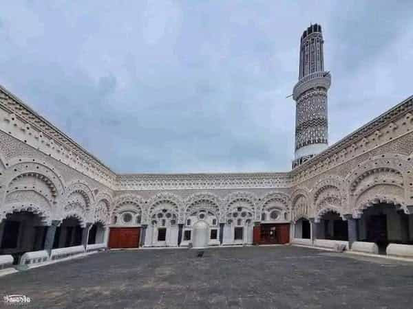 جامع الروضة.. معلم ديني وتاريخي يحتضن عبق الماضي وروح الإيمان - صورة إضافية 1